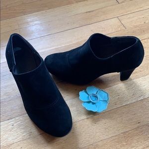 Aerosoles Black Booties- Size 6.5